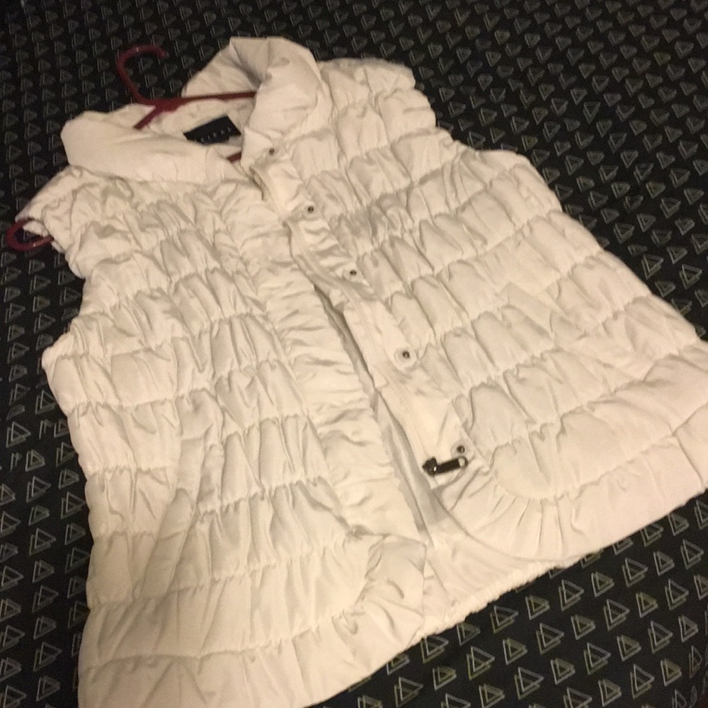 Gorgeous white puffy vest